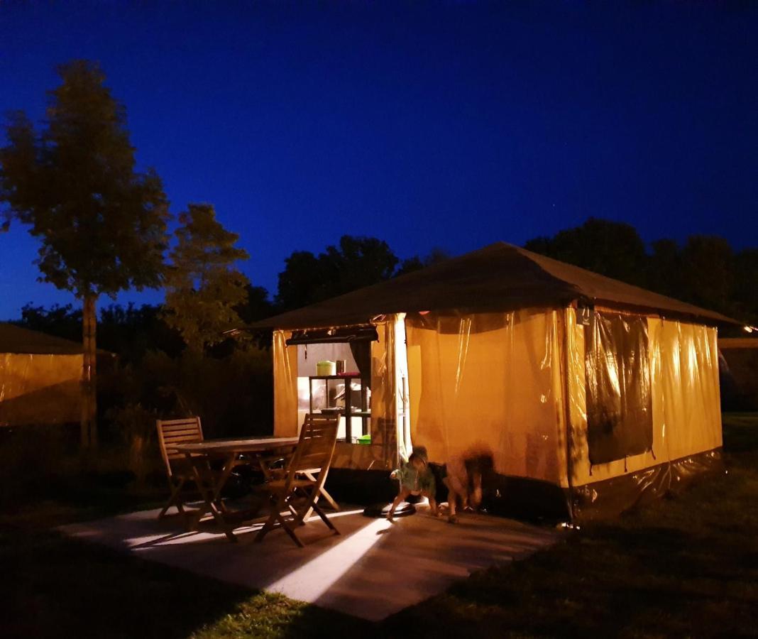 מלון Loudéac Camping Aquarev מראה חיצוני תמונה