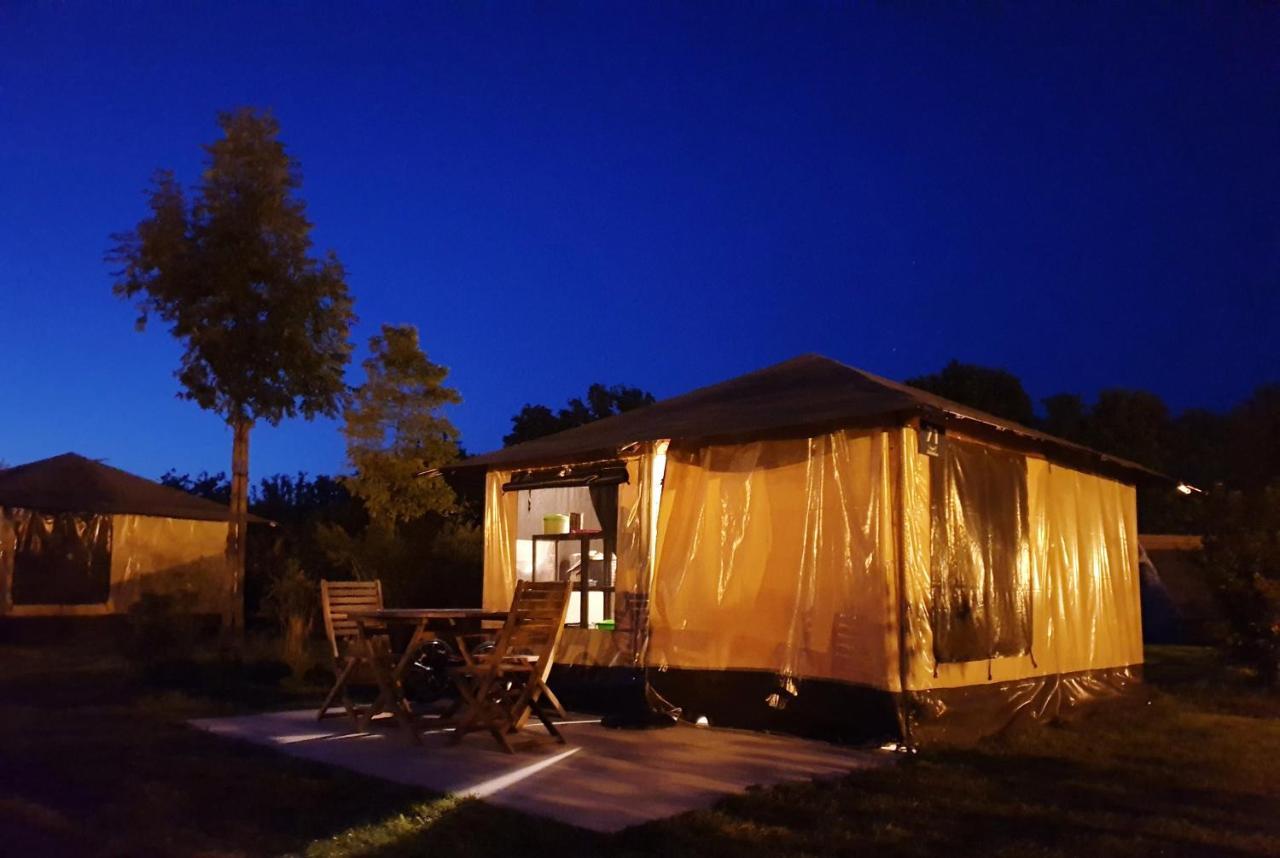 מלון Loudéac Camping Aquarev מראה חיצוני תמונה